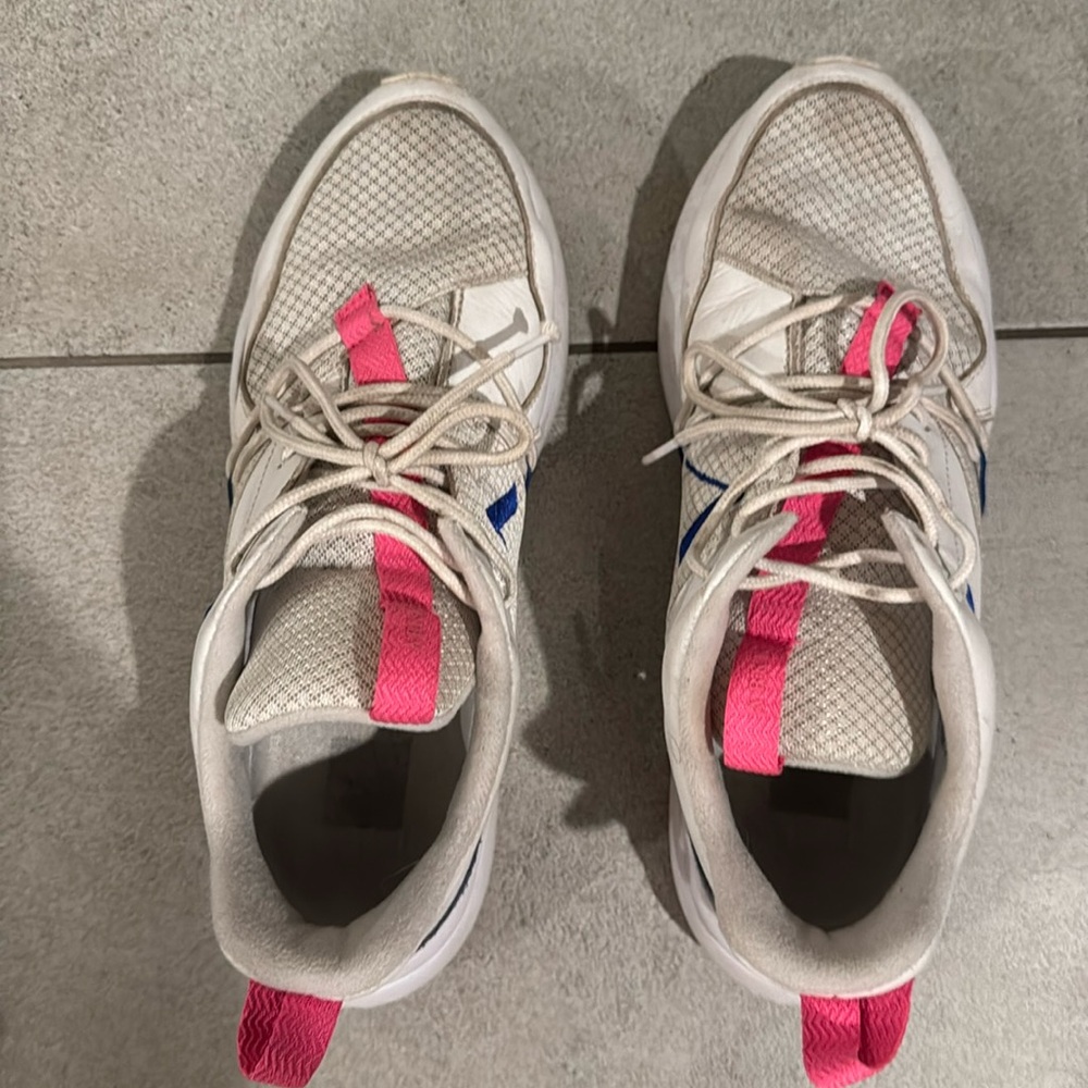 ARKK men’s shoes